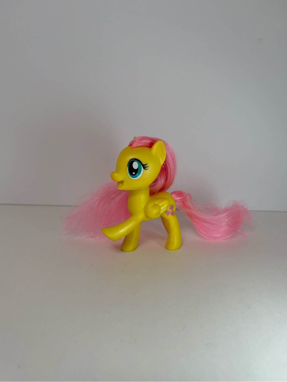 My Little Pony Friendship Is Magic Fluttershy 3" G4 Figure Hasbro 63331
